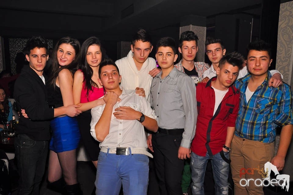 Vineri noaptea în Club Life, 