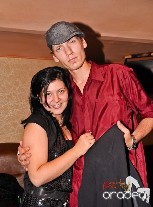 Vineri noaptea în Club Seven, 