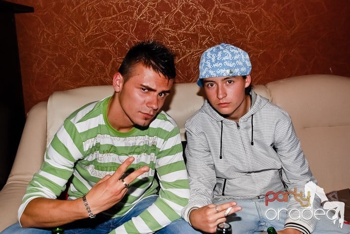 Vineri noaptea în Club Seven, 