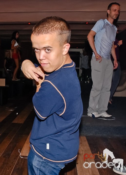 Vineri noaptea în Club Seven, 