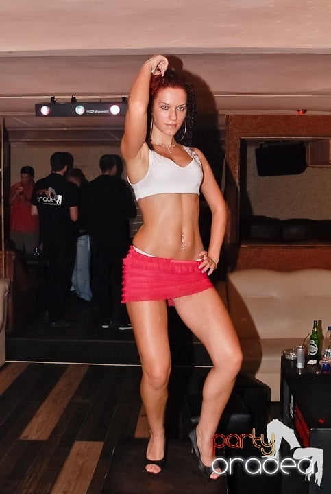 Vineri noaptea în Club Seven, 