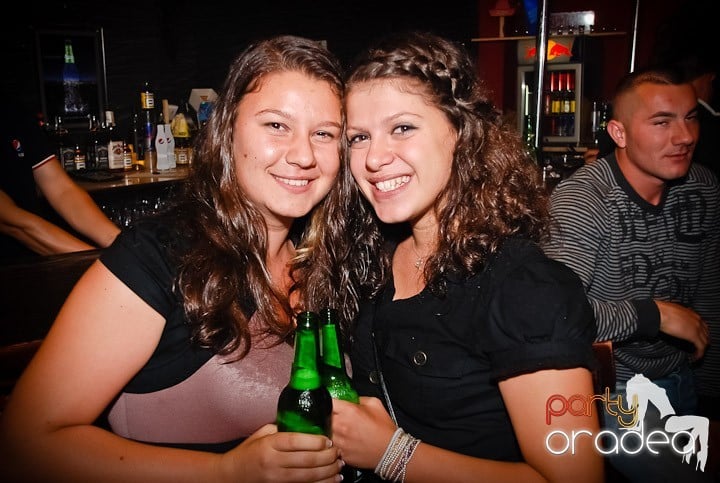 Vineri noaptea în Downtown, 