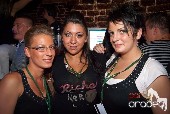 Vineri noaptea în Escape, 