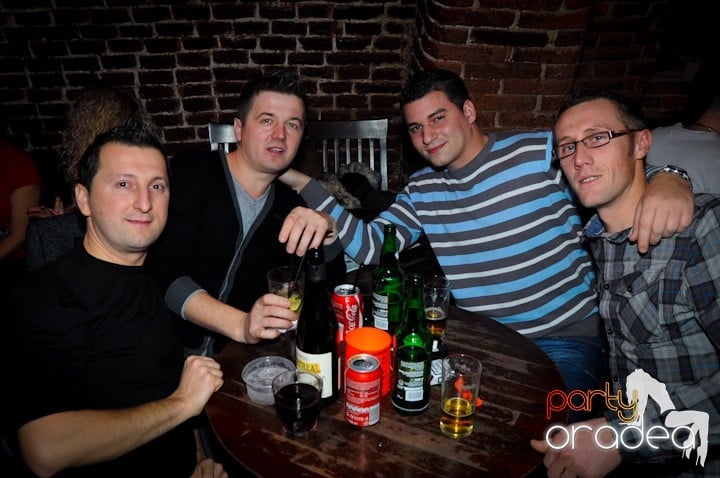 Vineri noaptea în Escape, 