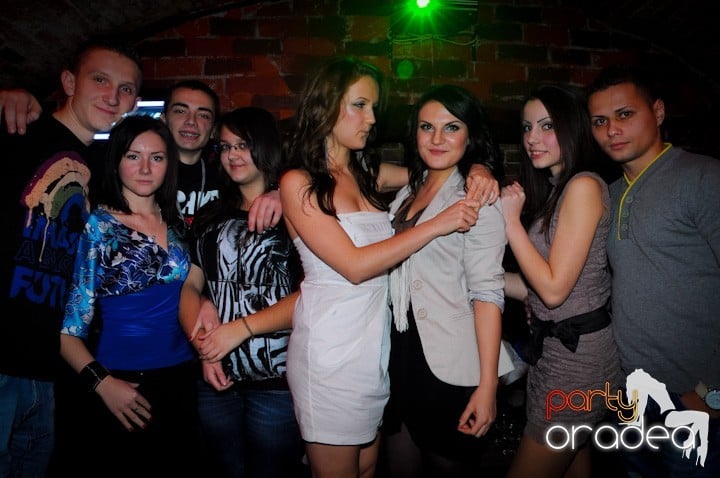 Vineri noaptea în Escape, 