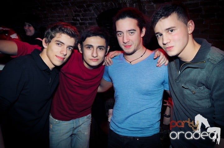 Vineri noaptea în Escape, 