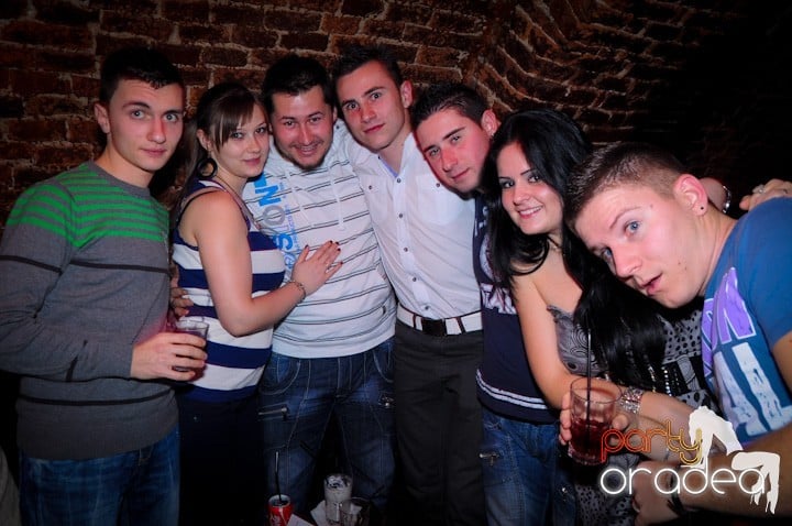 Vineri noaptea în Escape, 