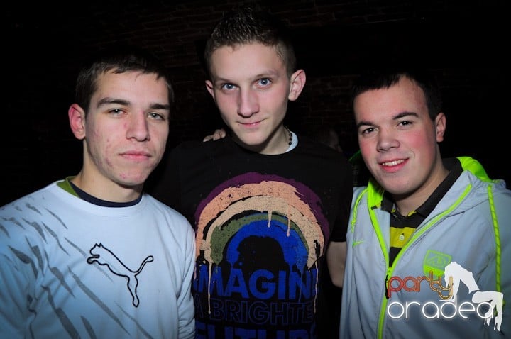 Vineri noaptea în Escape, 