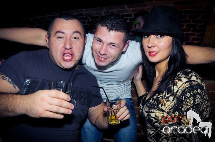 Vineri noaptea în Escape, 