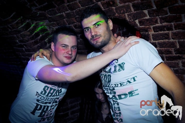 Vineri noaptea în Escape, 