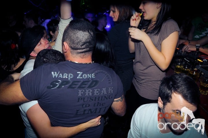 Vineri noaptea în Escape, 