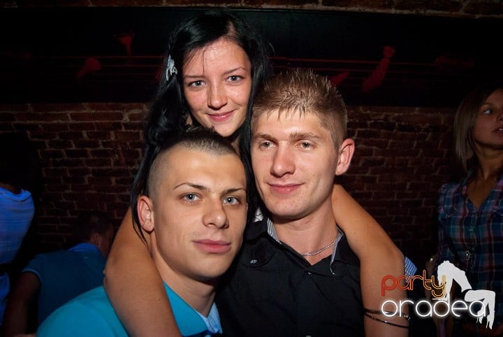 Vineri noaptea în Escape, 