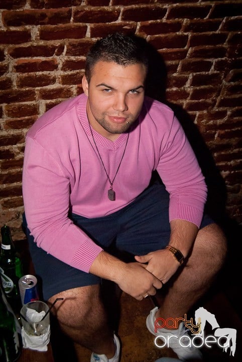 Vineri noaptea în Escape, 