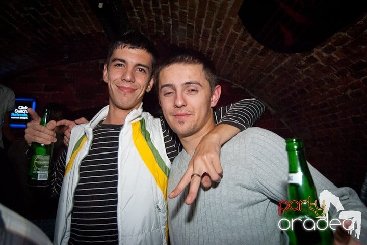 Vineri noaptea în Escape, 