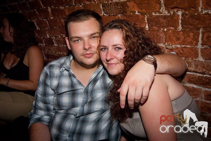 Vineri noaptea în Escape, 