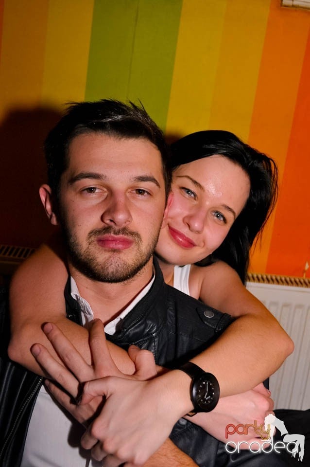 Vineri noaptea în Juice, Juice