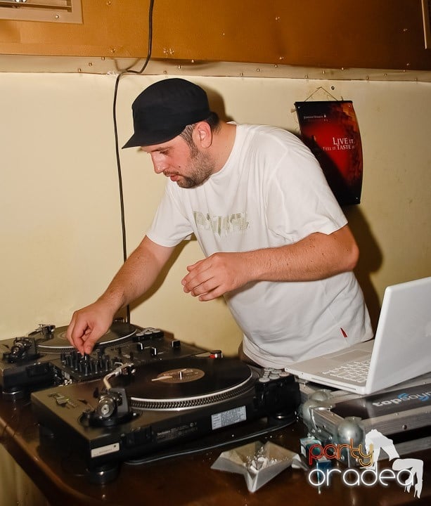 Vineri noaptea în Yellow, 