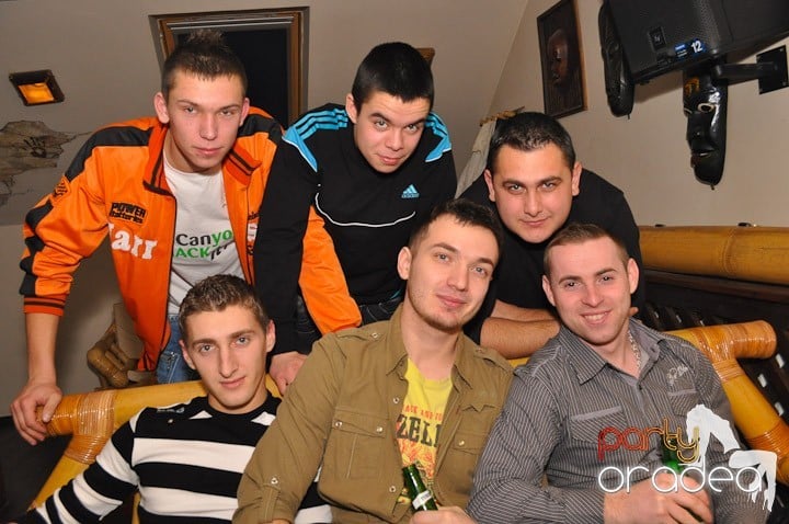 Vineri seara cântăm în Zulu Caffe, Zulu Caffe