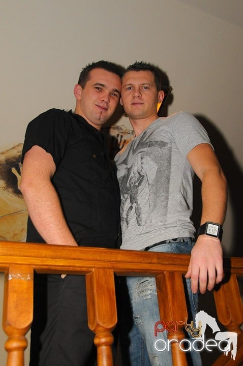 Vineri seara cântăm în Zulu Caffe, Zulu Caffe