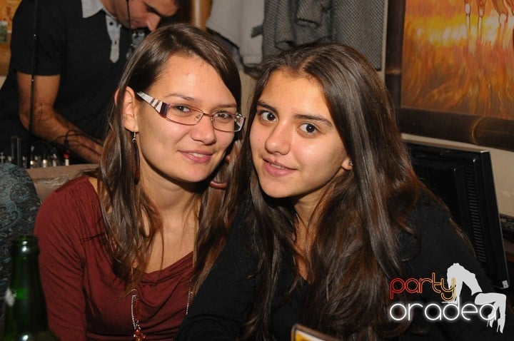 Vineri seara cântăm în Zulu Caffe, Zulu Caffe