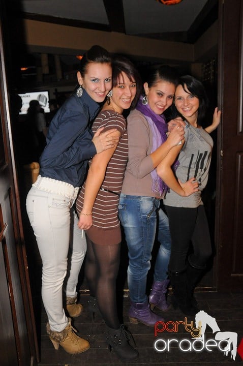 Vineri seara cântăm în Zulu Caffe, Zulu Caffe