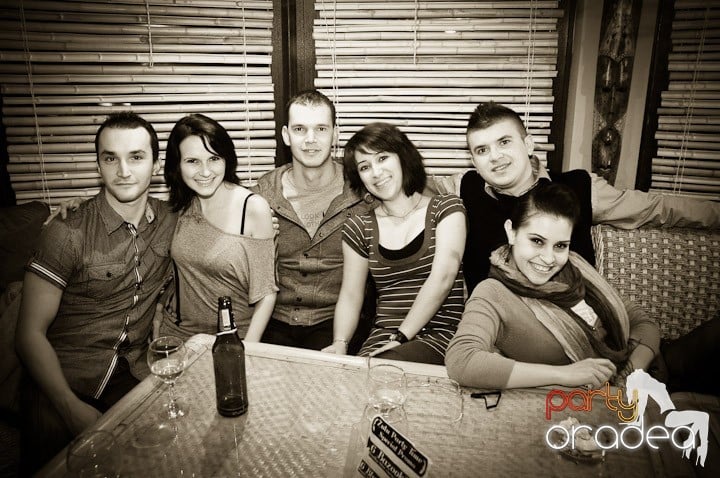 Vineri seara cântăm în Zulu Caffe, Zulu Caffe