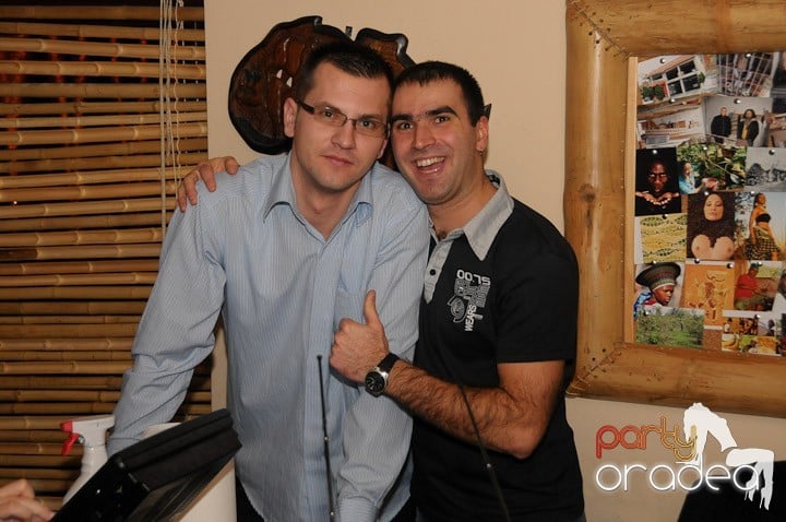 Vineri seara cântăm în Zulu Caffe, Zulu Caffe