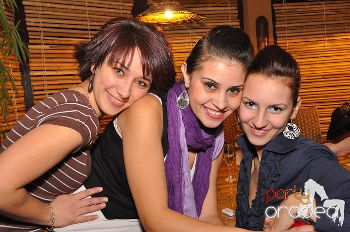 Vineri seara cântăm în Zulu Caffe, Zulu Caffe