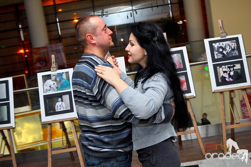 Vineri seara dansăm în Blondy's Art Café, 