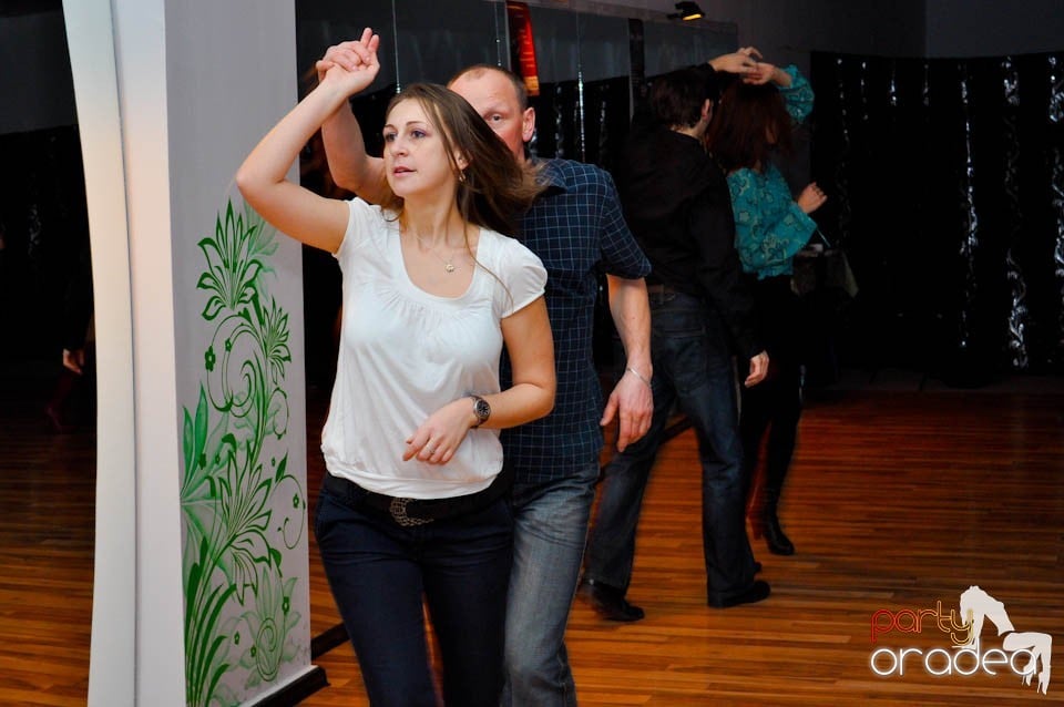 Vineri seara dansăm în Blondy's, 