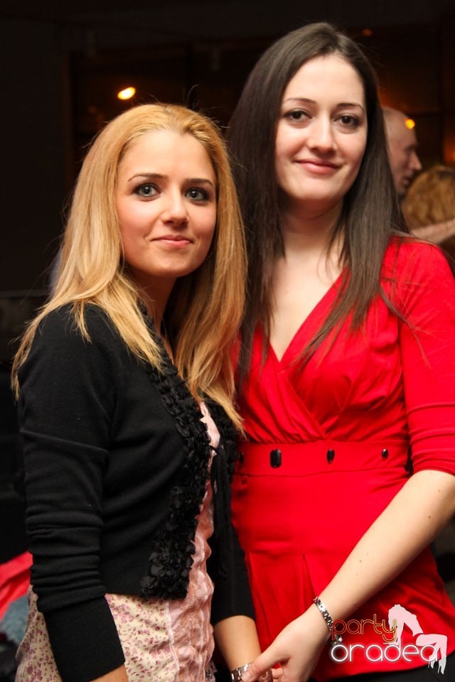 Vineri seara dansăm în Blondy's, 