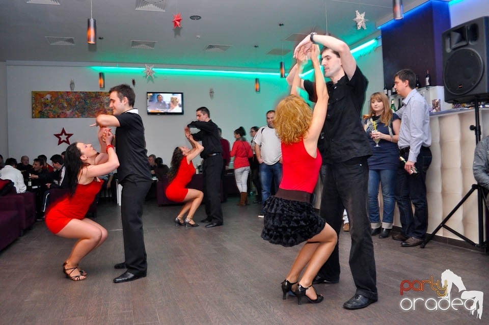Vineri seara dansăm în Blondy's, 