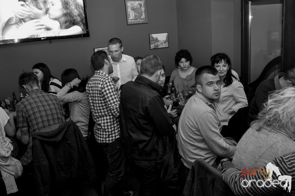 Vineri seara e party în Green Pub, Green Pub