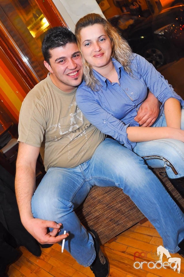 Vineri seara e party în Juice, Juice