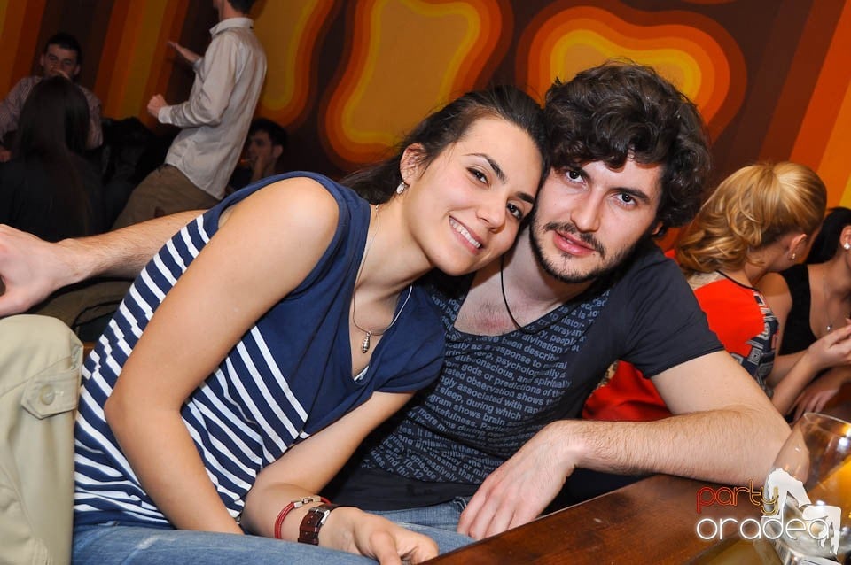 Vineri seara e party în Juice, Juice