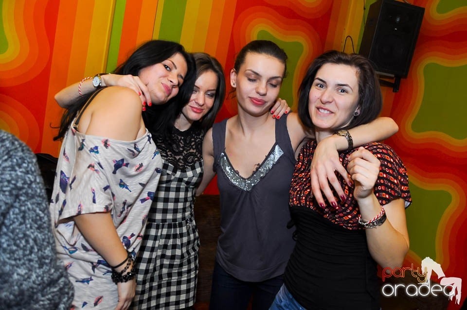 Vineri seara e party în Juice, Juice