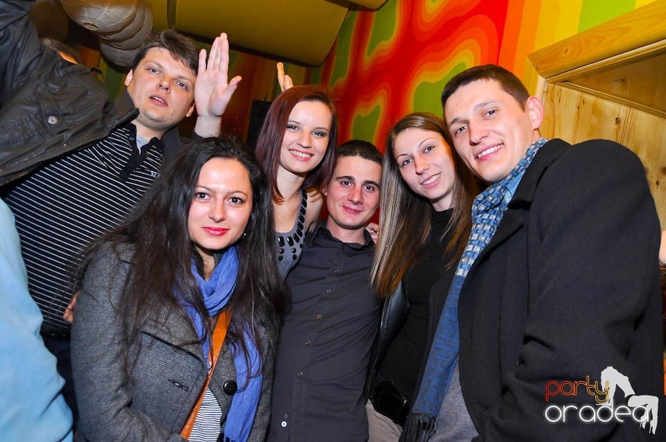 Vineri seara e party în Juice, Juice