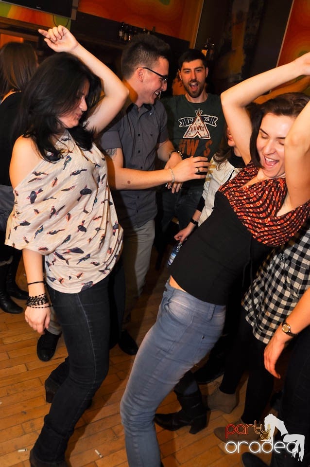 Vineri seara e party în Juice, Juice