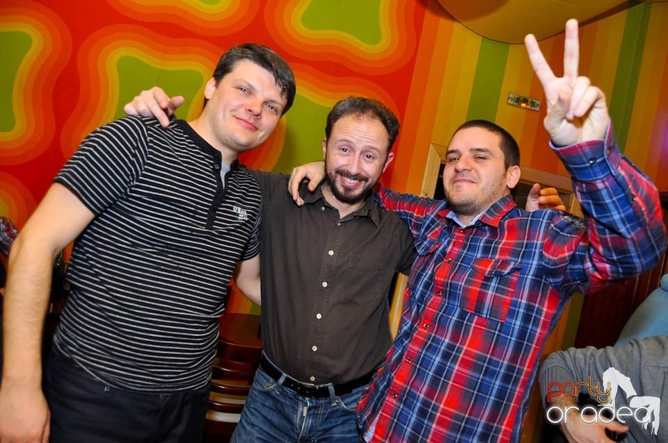 Vineri seara e party în Juice, Juice