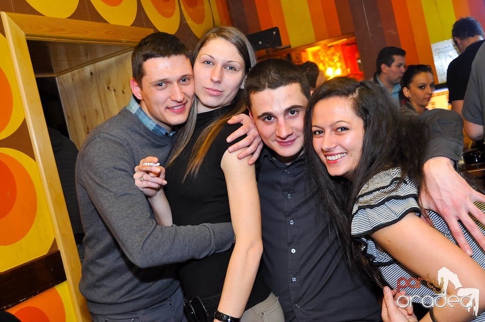 Vineri seara e party în Juice, Juice