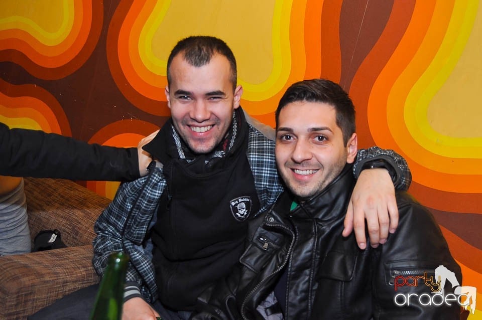 Vineri seara e party în Juice, Juice