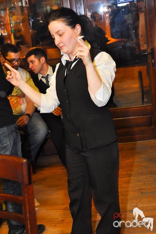 Vineri seara e party în Juice, Juice