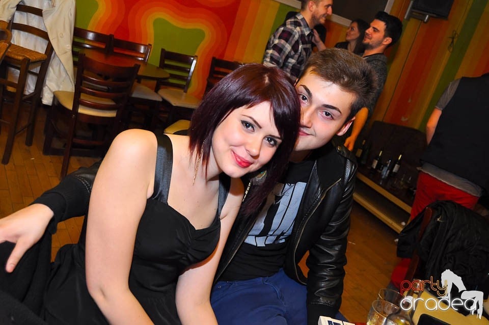 Vineri seara e party în Juice, Juice