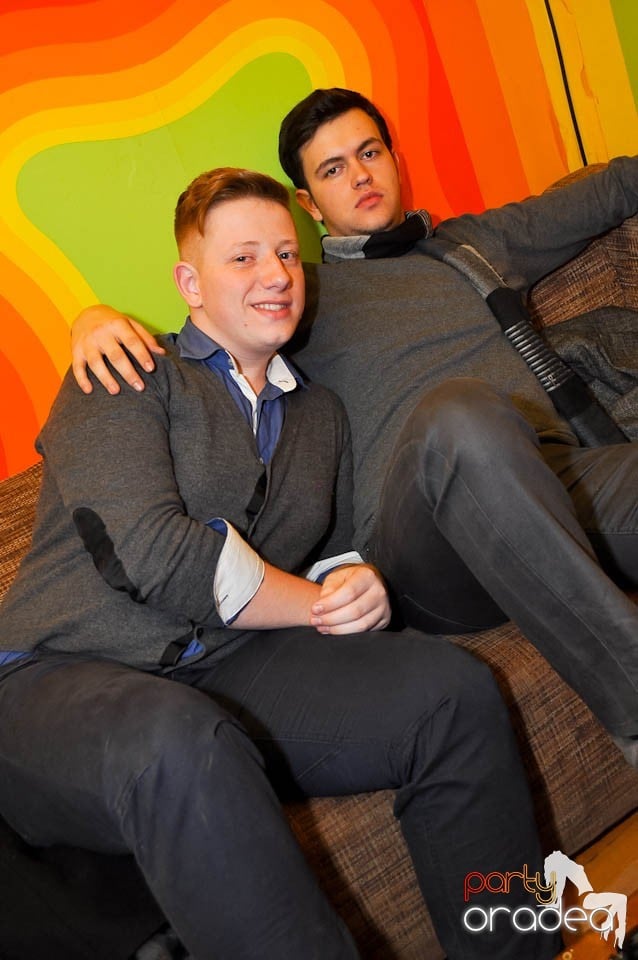 Vineri seara e party în Juice, Juice