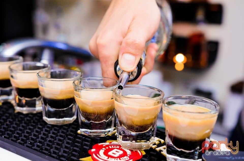 Vineri seara în Blanc Coffee, 