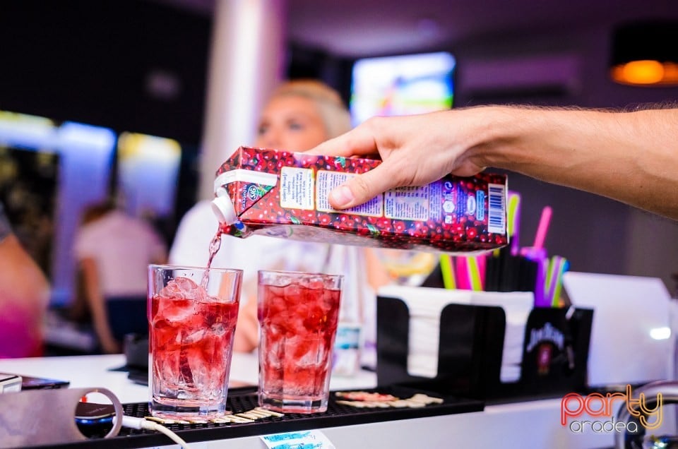 Vineri seara în Blanc Coffee, 