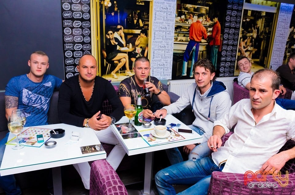 Vineri seara în Blanc Coffee, 