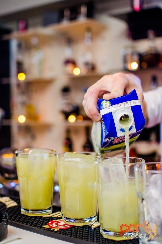 Vineri seara în Blanc Coffee, 