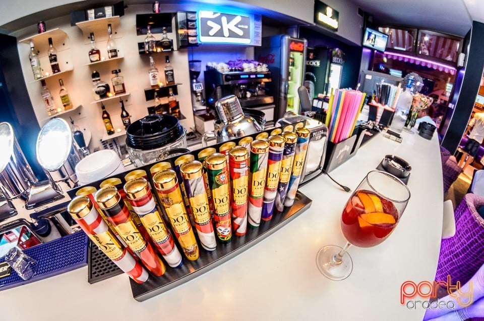 Vineri seara în Blanc Coffee, 