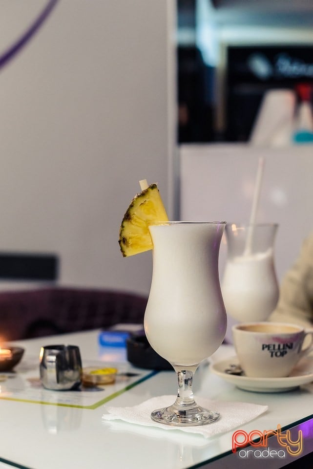 Vineri seara în Blanc Coffee, 